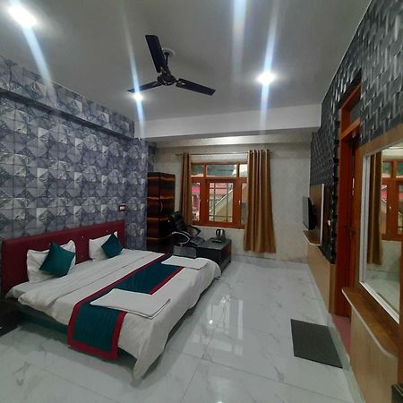 Hotel O Graceland Srīnagar المظهر الخارجي الصورة