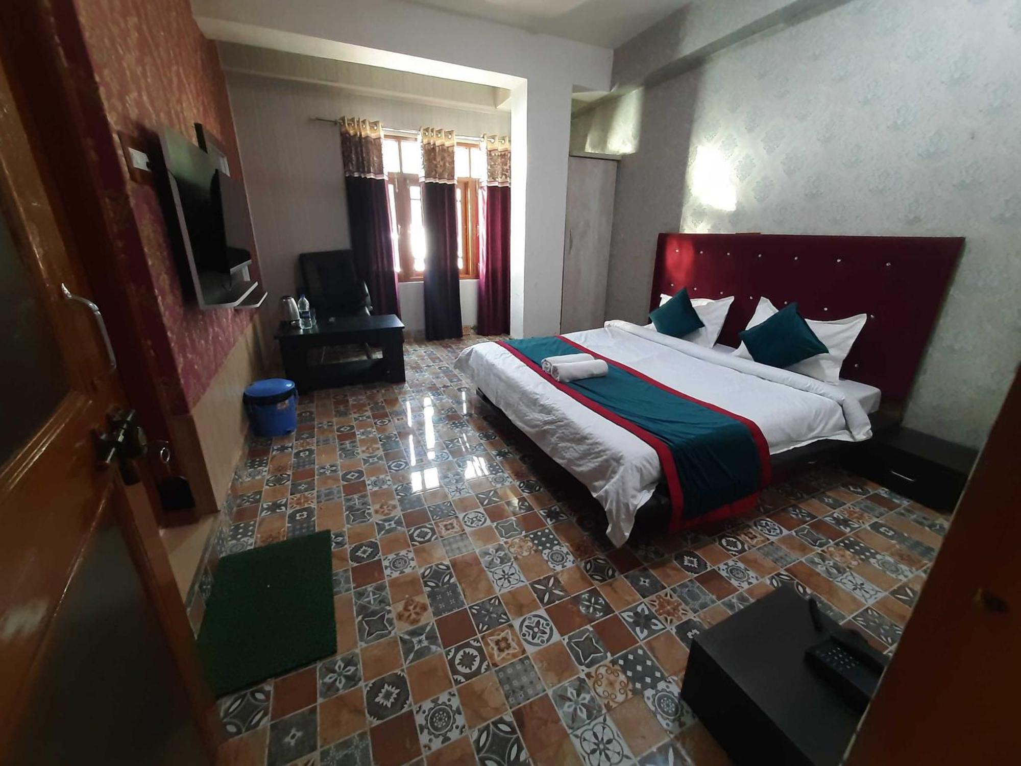 Hotel O Graceland Srīnagar المظهر الخارجي الصورة